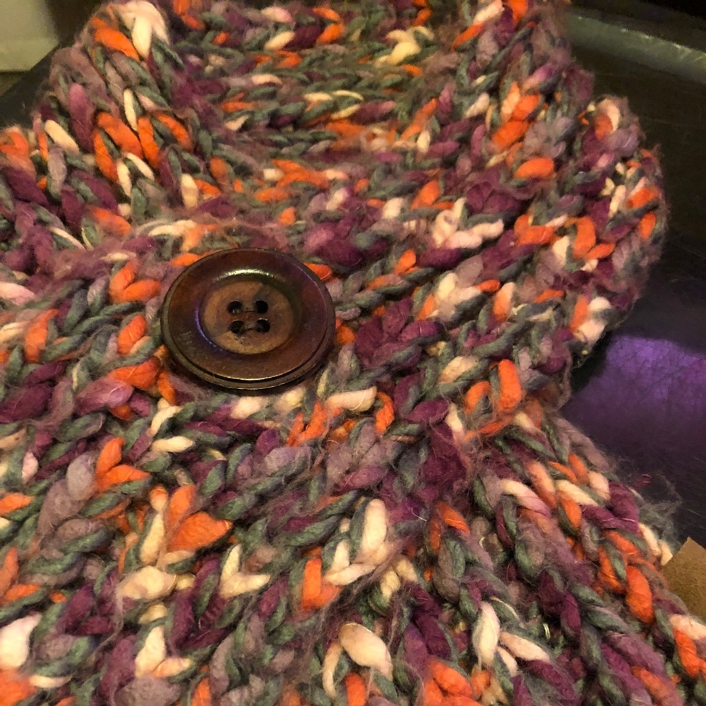 FOSSIL NECK WRAP🔴SALE - Picture 2 of 5